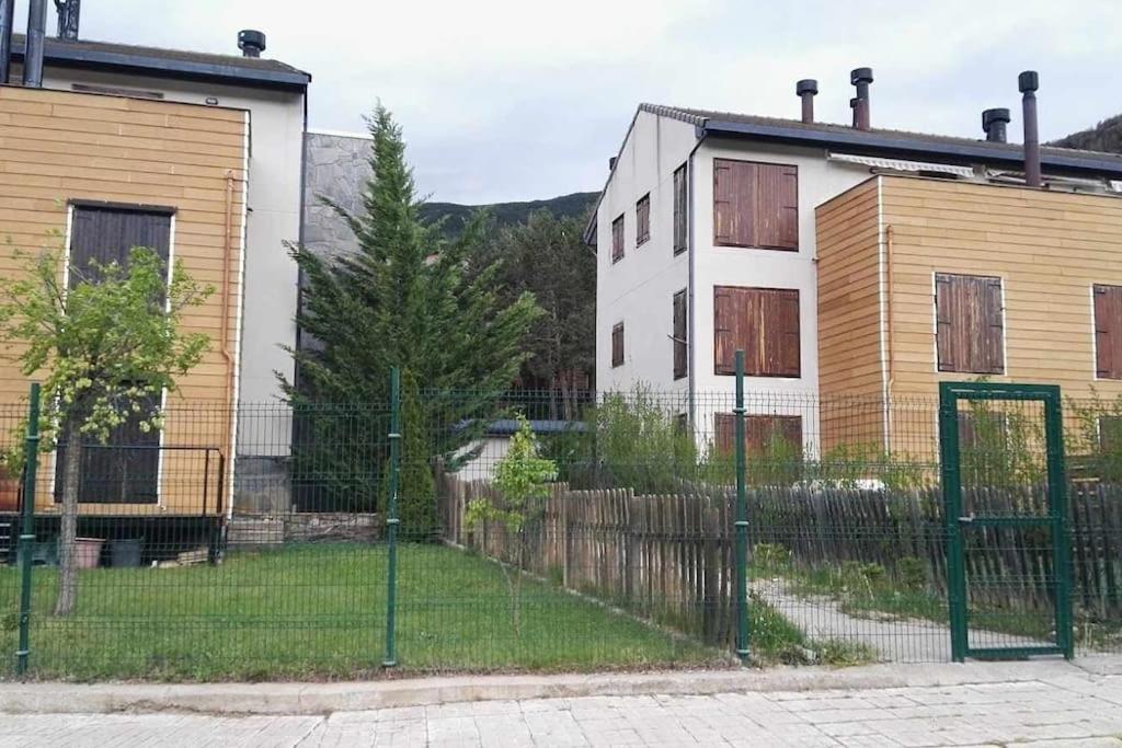 Casa Nora Villanúa Dış mekan fotoğraf